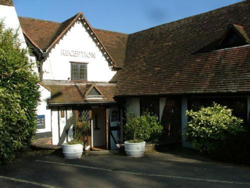 Roebuck Inn Стивенэйдж Экстерьер фото