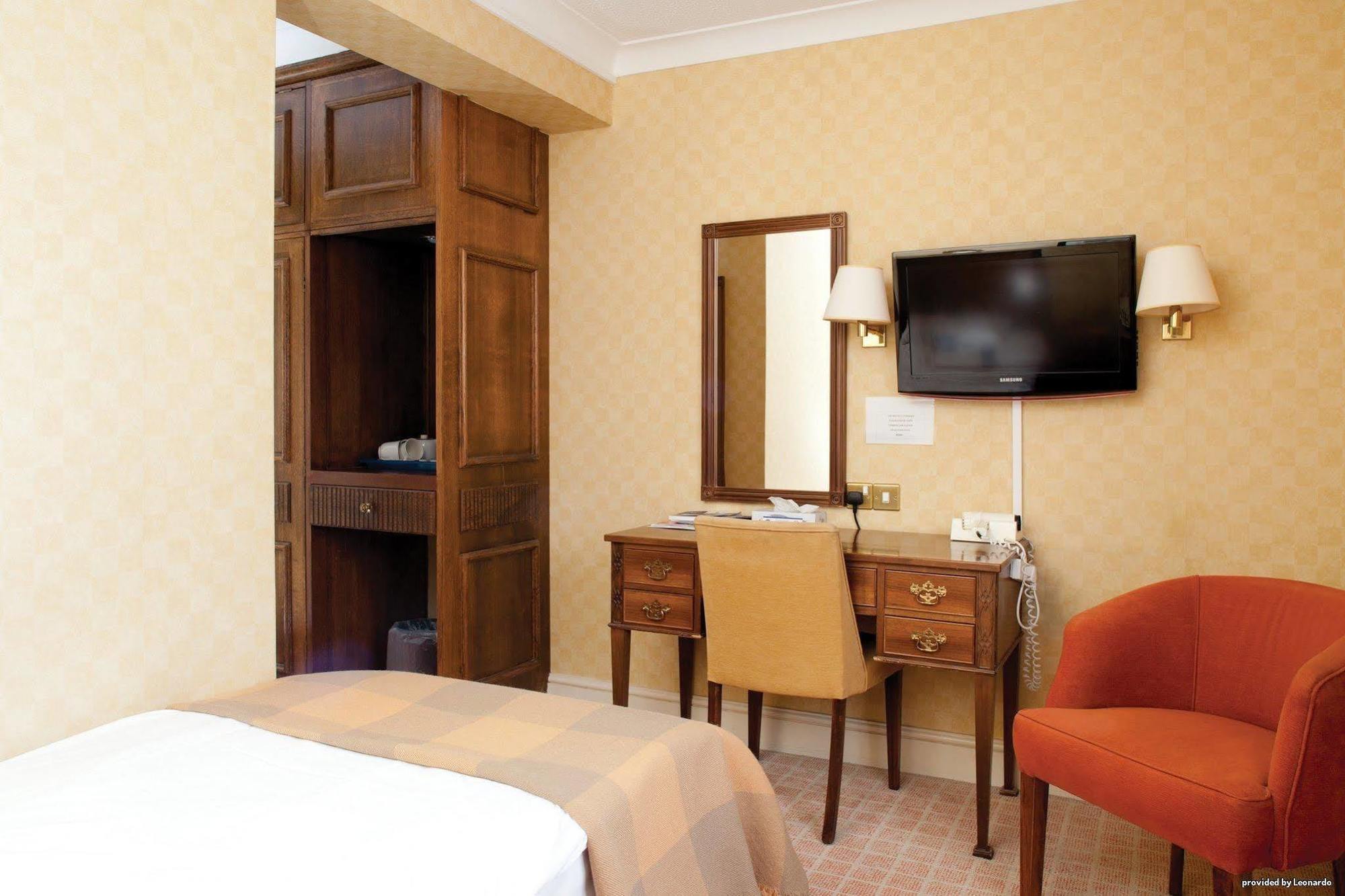 Roebuck Inn Стивенэйдж Номер фото